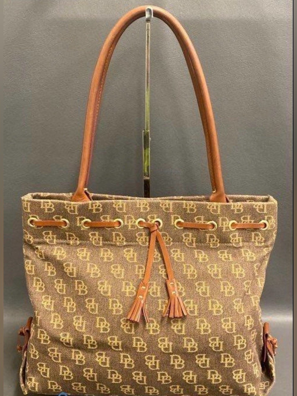 Vintage Dooney & Bourke Brown/tan Monogram Tassel Canvas Tote Bag **read**
